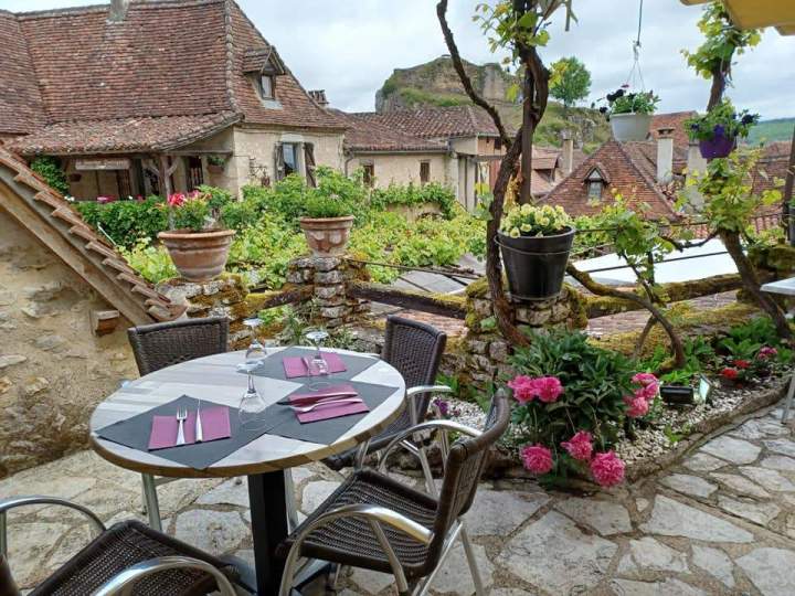 Restaurant avec terrasse Saint-Cirq-Lapopie