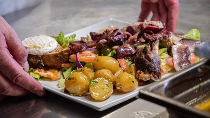 Plat traditionnel Saint-Cirq-Lapopie