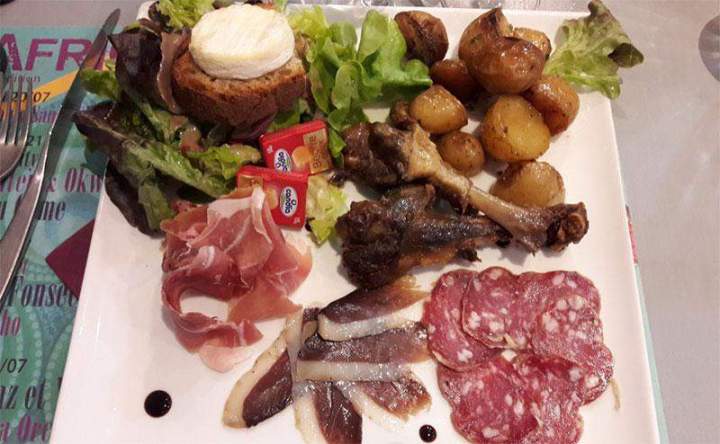 Assiette carnivore Saint-Cirq-Lapopie